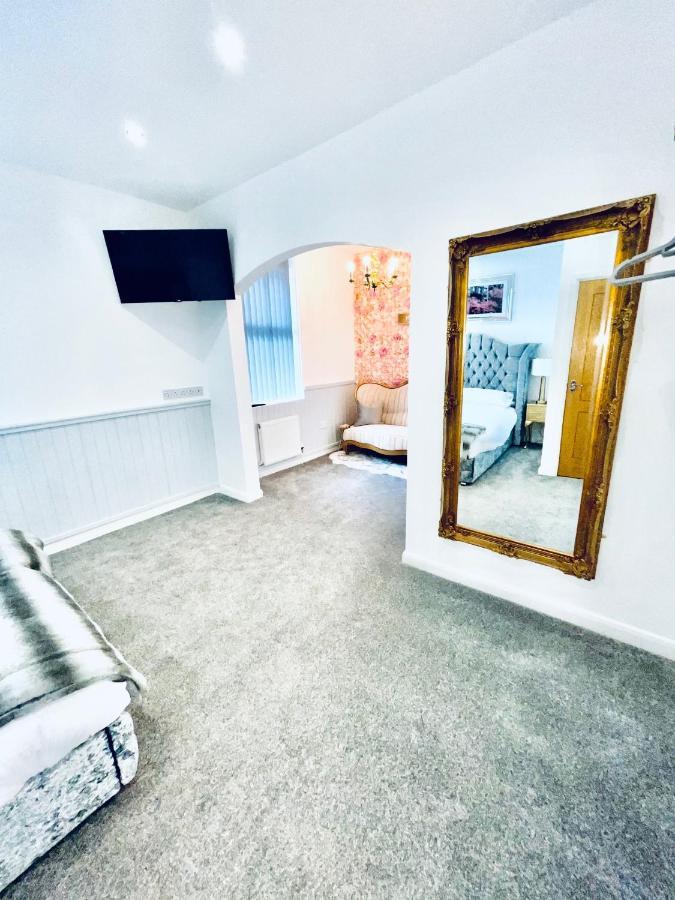 Monopoly Holiday Home Blackpool Esterno foto